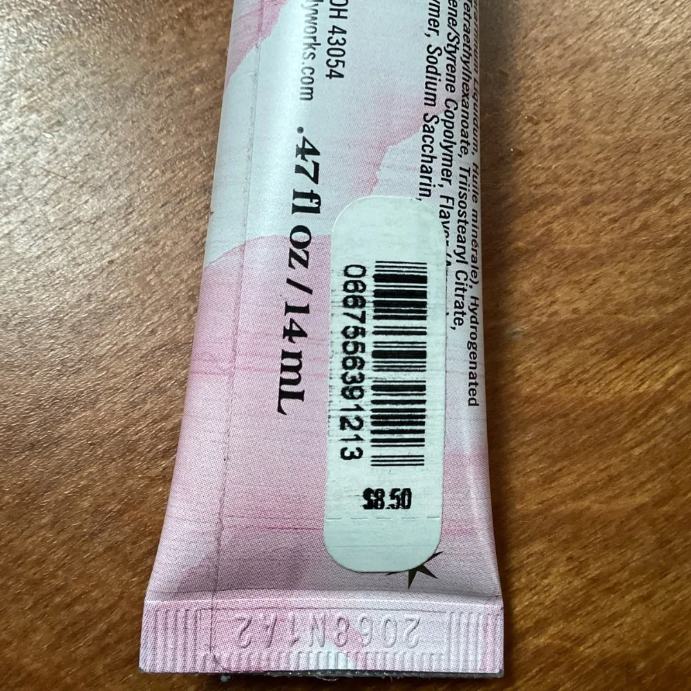 Bath & Body Works Berry Bellini lip Gloss .47 fl oz/14 ml  New/Sealed
